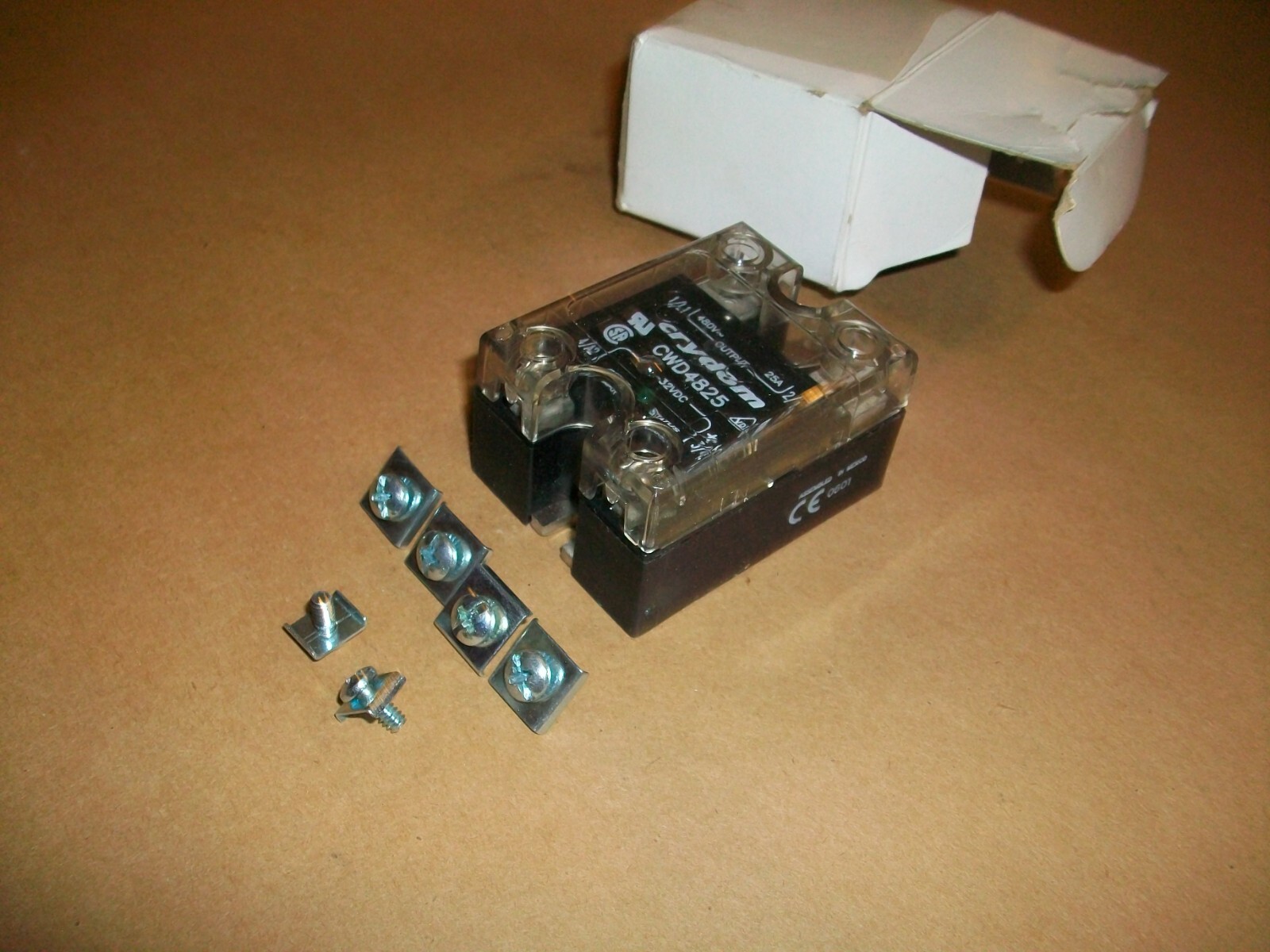 Crydom CWD4825 Solid-State Relay 480VAC 25A Contact 4-32VDC Control NEW