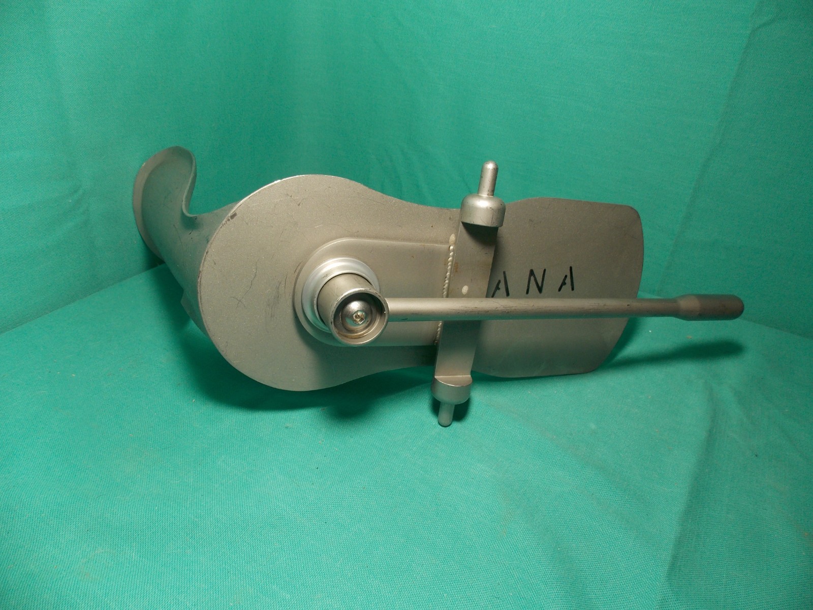 HANA SURGICAL OPERATING FOOT REST (LAM-4118)