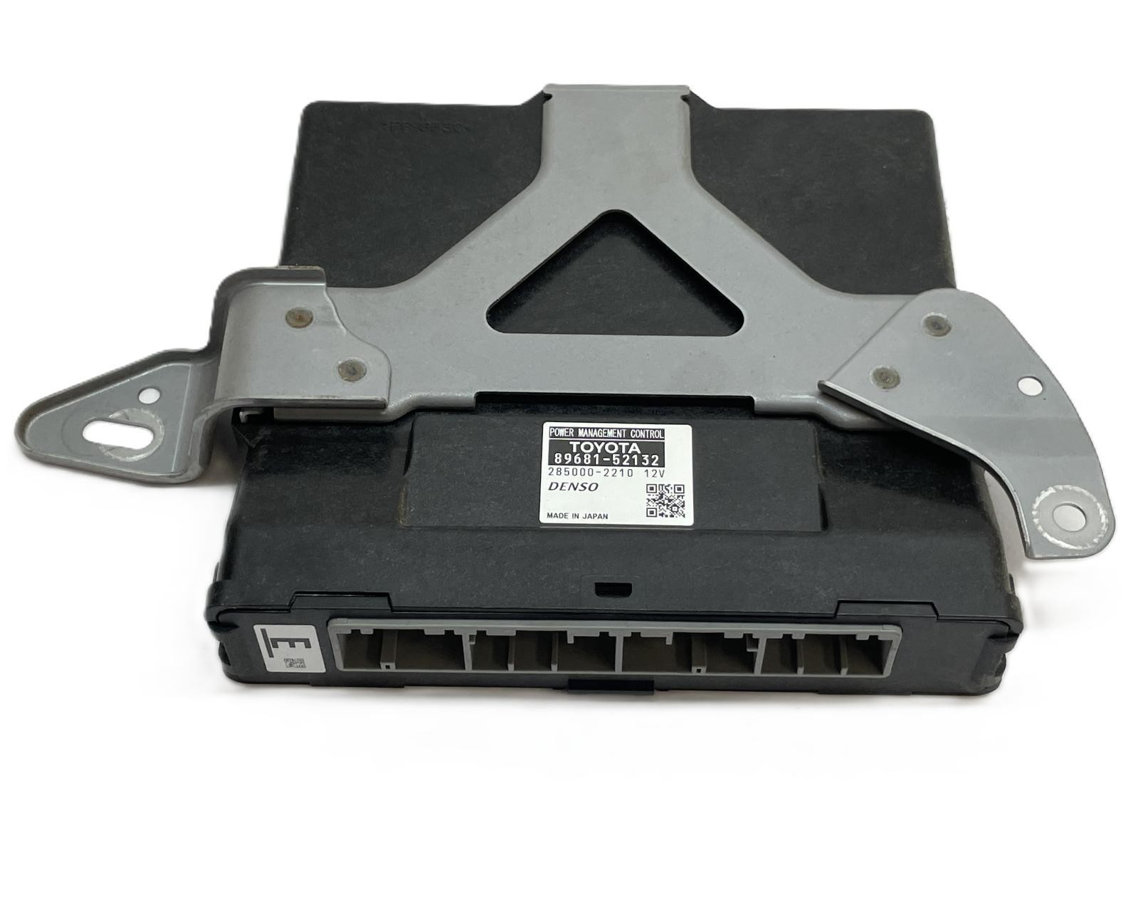 2013 TOYOTA PRIUS C POWER SUPPLY OEM 89681-52132 POWER CONTROL MANAGEMENT