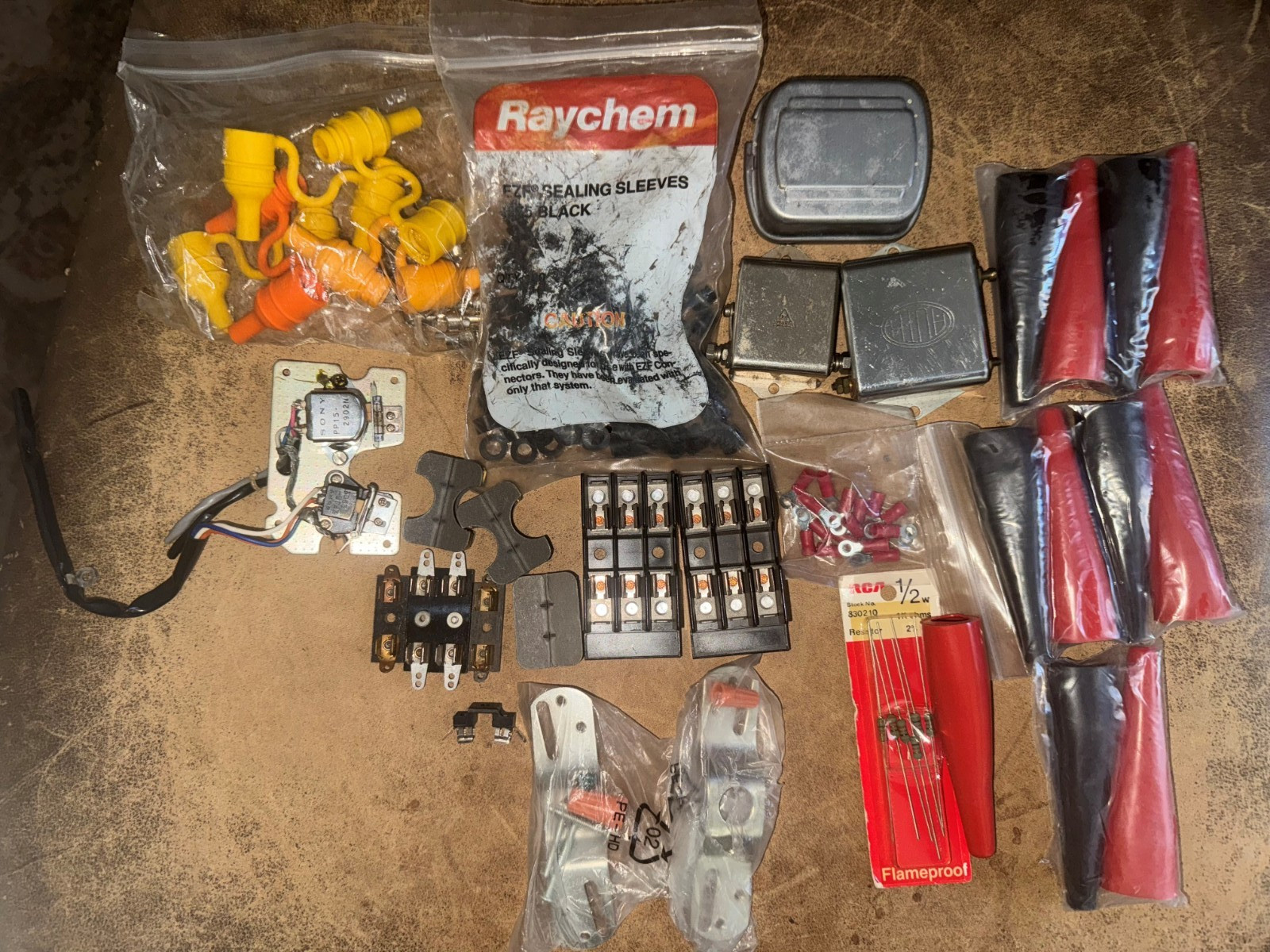 cb ham radio Raychem rca Transistor resistor Connectors Parts mix Huge Lot