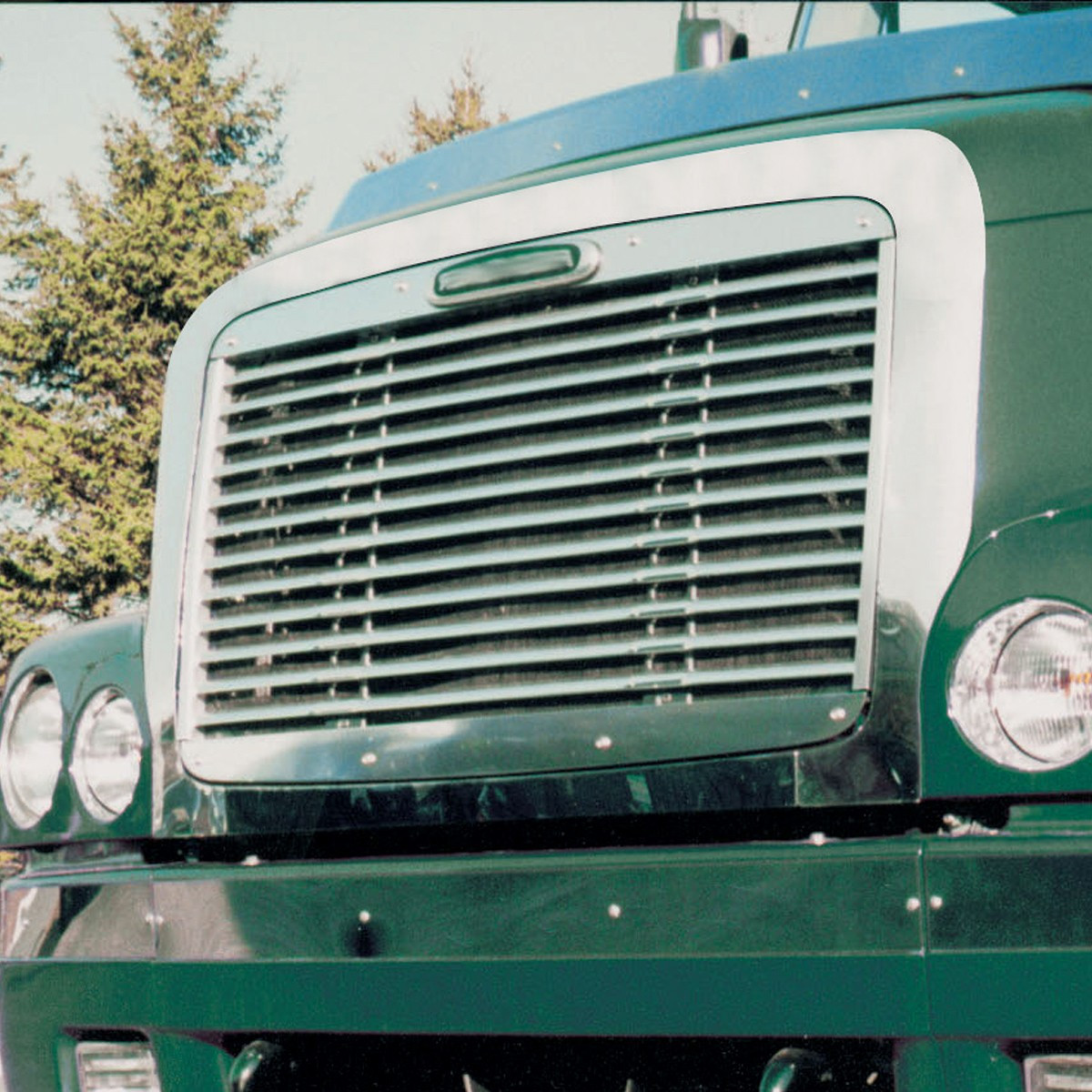 Freightliner Century Class 3-Piece Grill Trim Surround