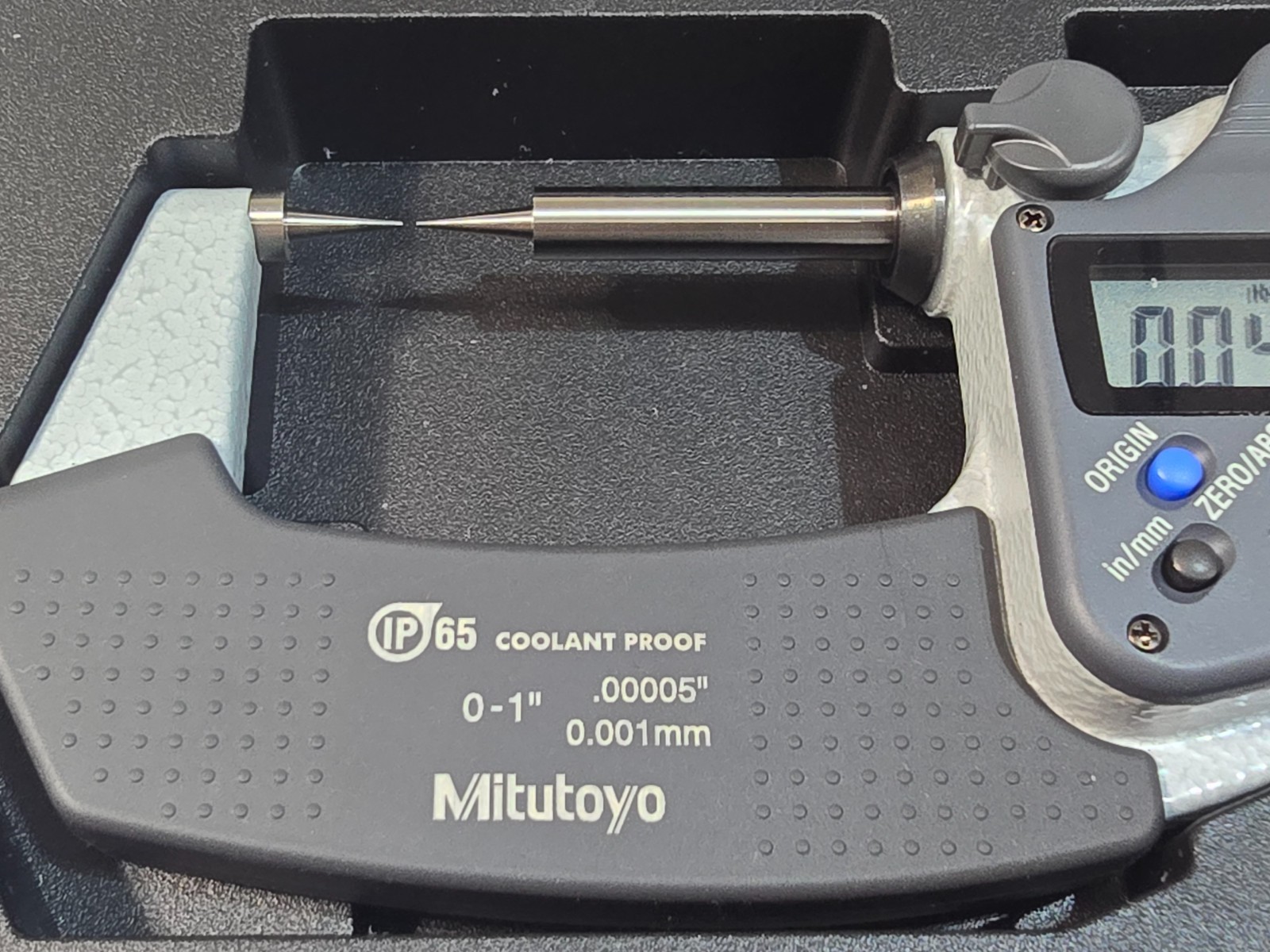 Mitutoyo 342-351-30 0-1" Point Micrometer