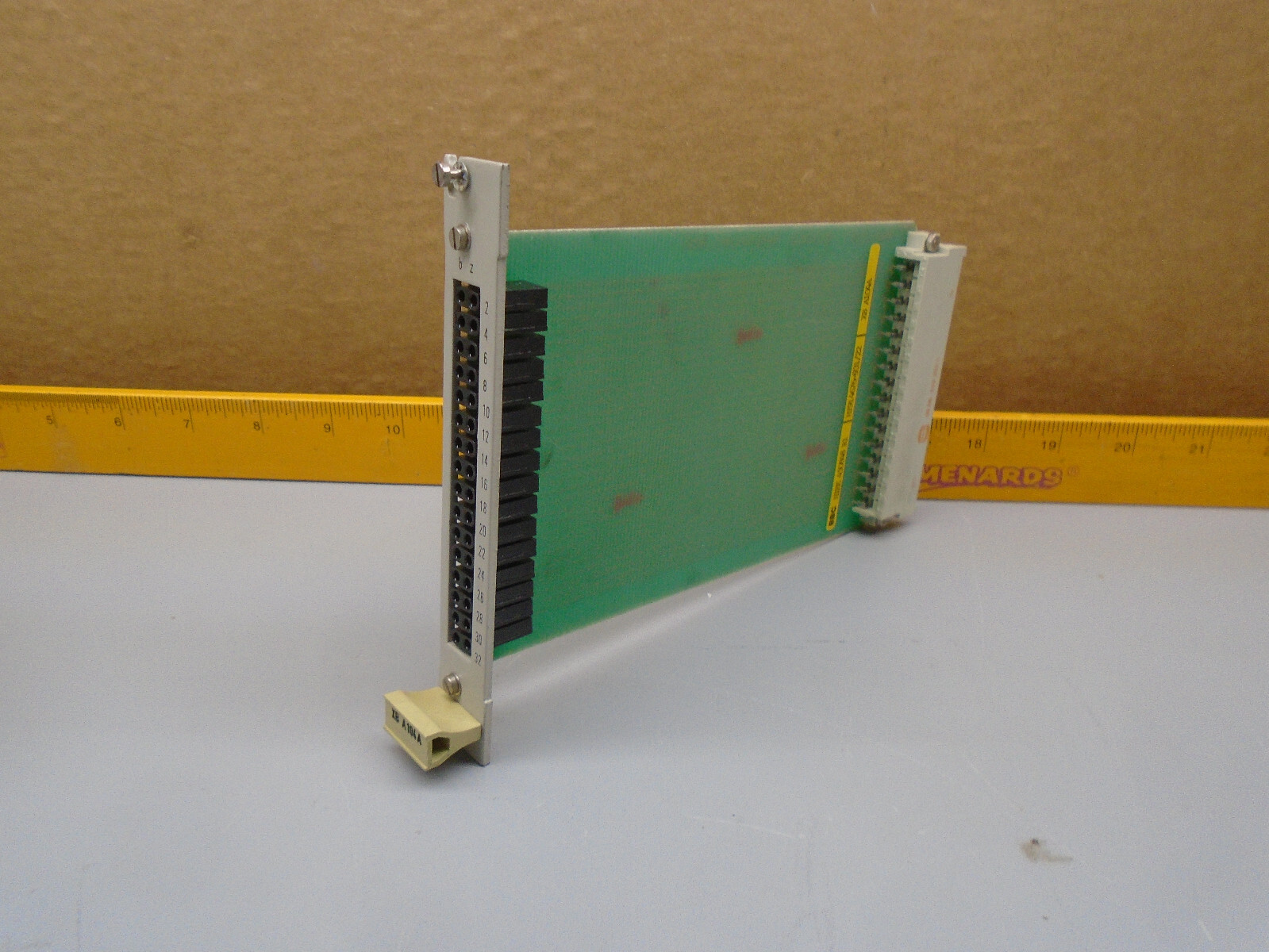 HIEE 450848 R1   HI914676-931/22  XB A104A   ABB Board.  W339