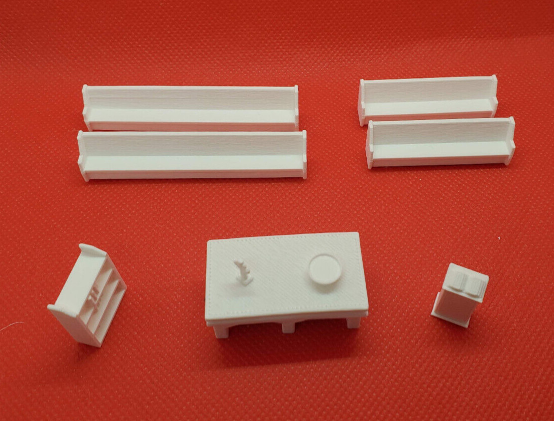 HO Scale Church Furniture Alter and Pews White-unpainted