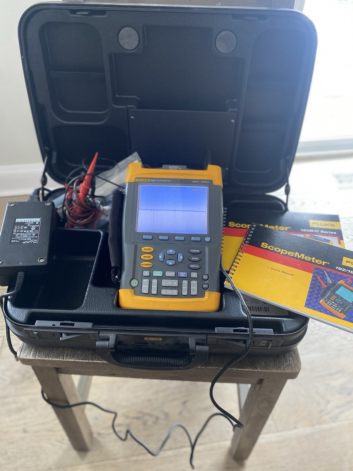 Fluke 192B Scopemeter Digital Oscilloscope 60MHz 500ms/S