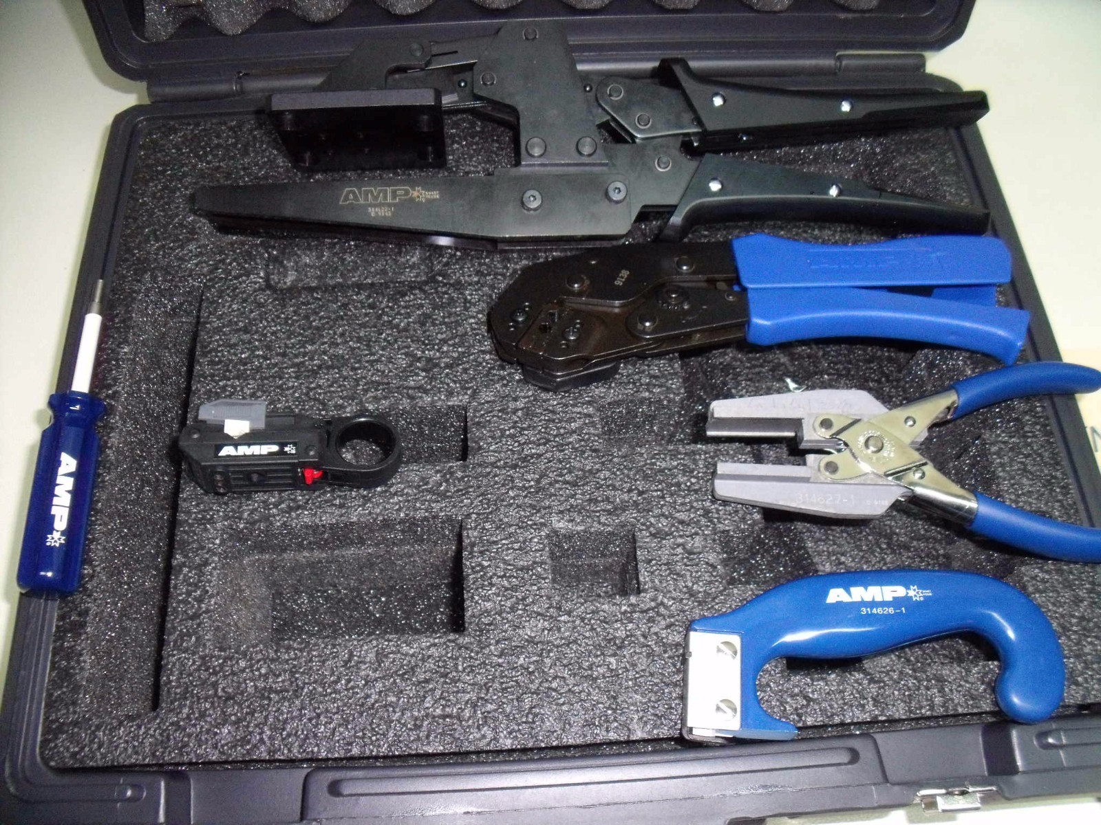 AMP Smart House Tool Kit Part # 314622-1 Security Home/Business