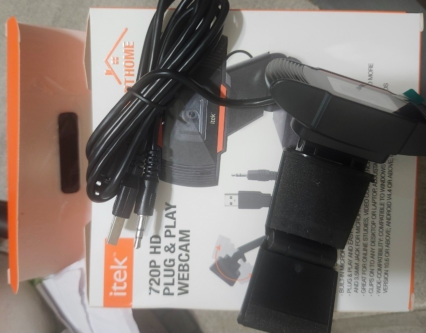 720P HD PLUG & PLAY WEBCAM
