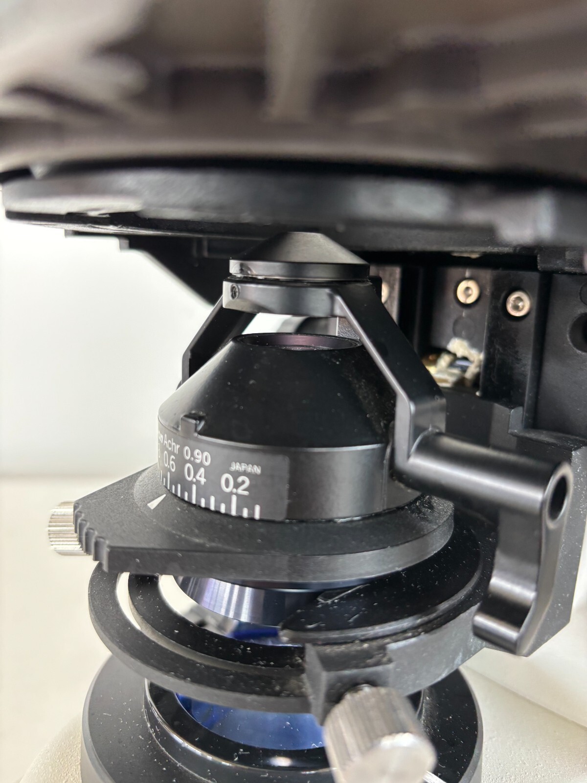 Nikon Eclipse 50i Microscope with 2X, 4X Fl, 20X Fl. Swing Condenser Dual Heads