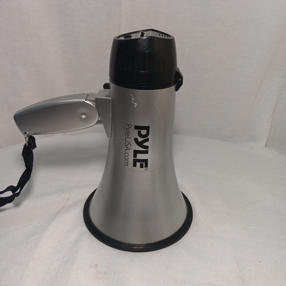Pyle Pro Handheld Megaphone Bull Horn with Siren Batteries Included