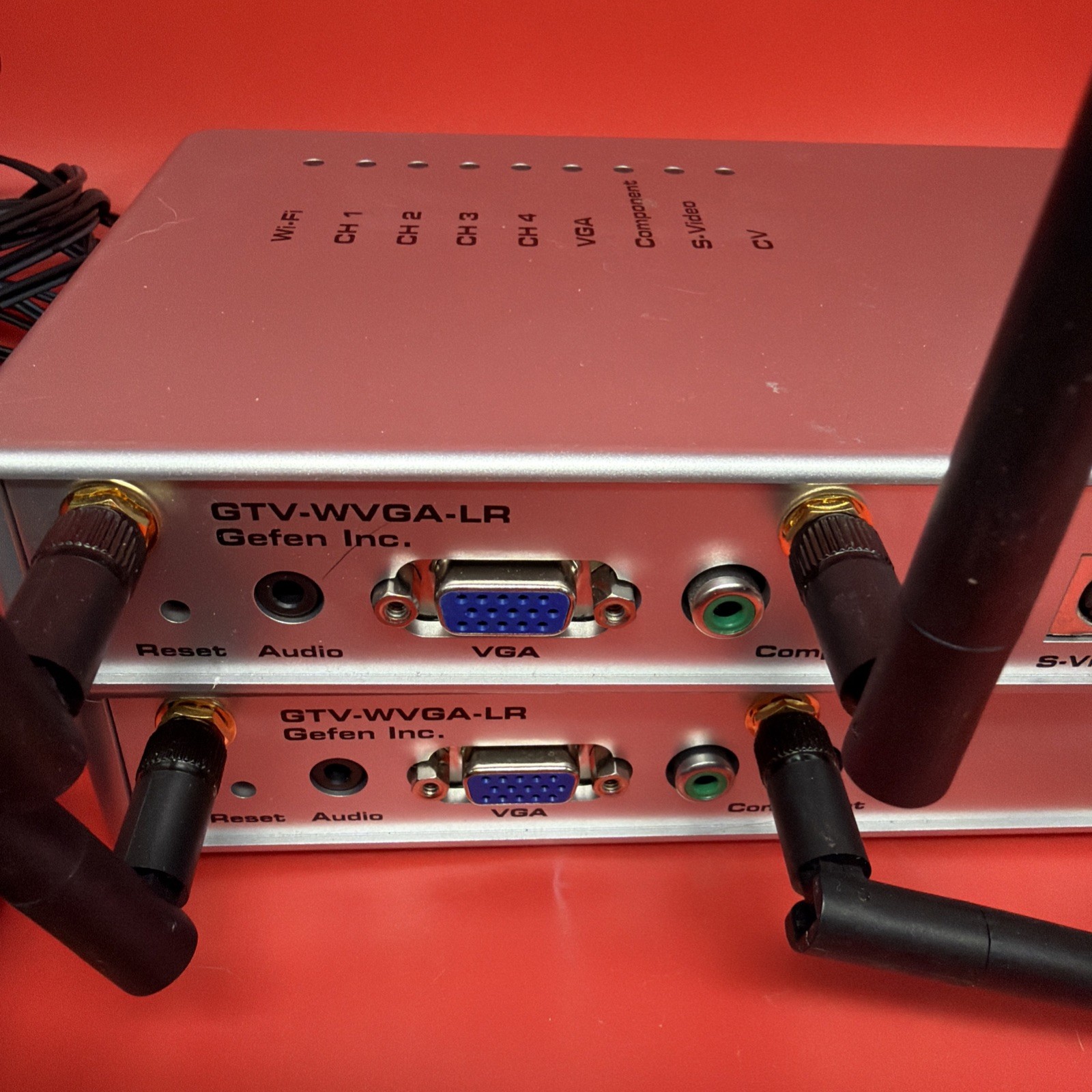 GefenTV Wireless VGA Sender And Receiver Kit