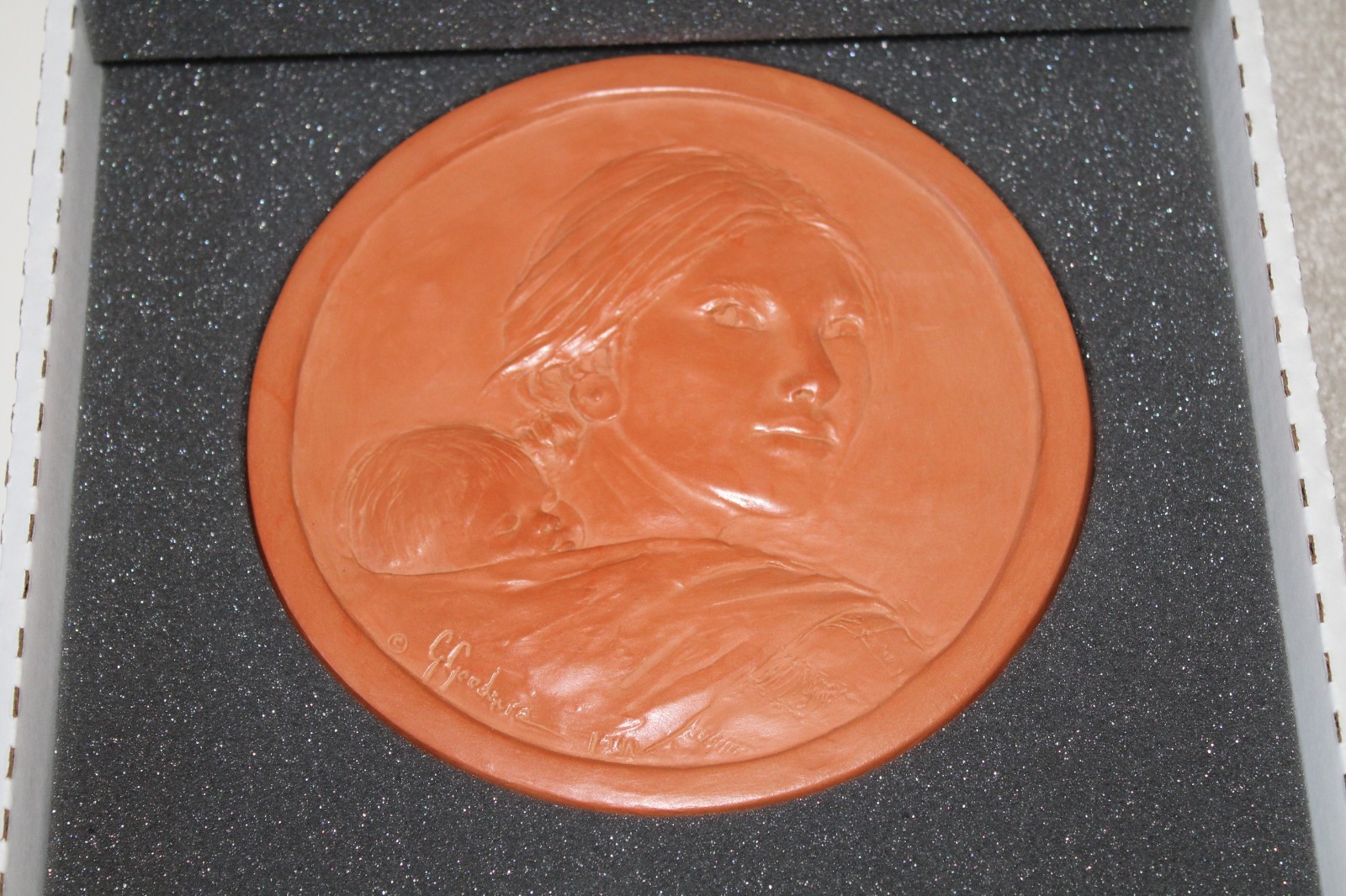 Terra Cotta Coin Study Glenna Goodacre Sacagawea Limited Edition of 2000  7 1/4"