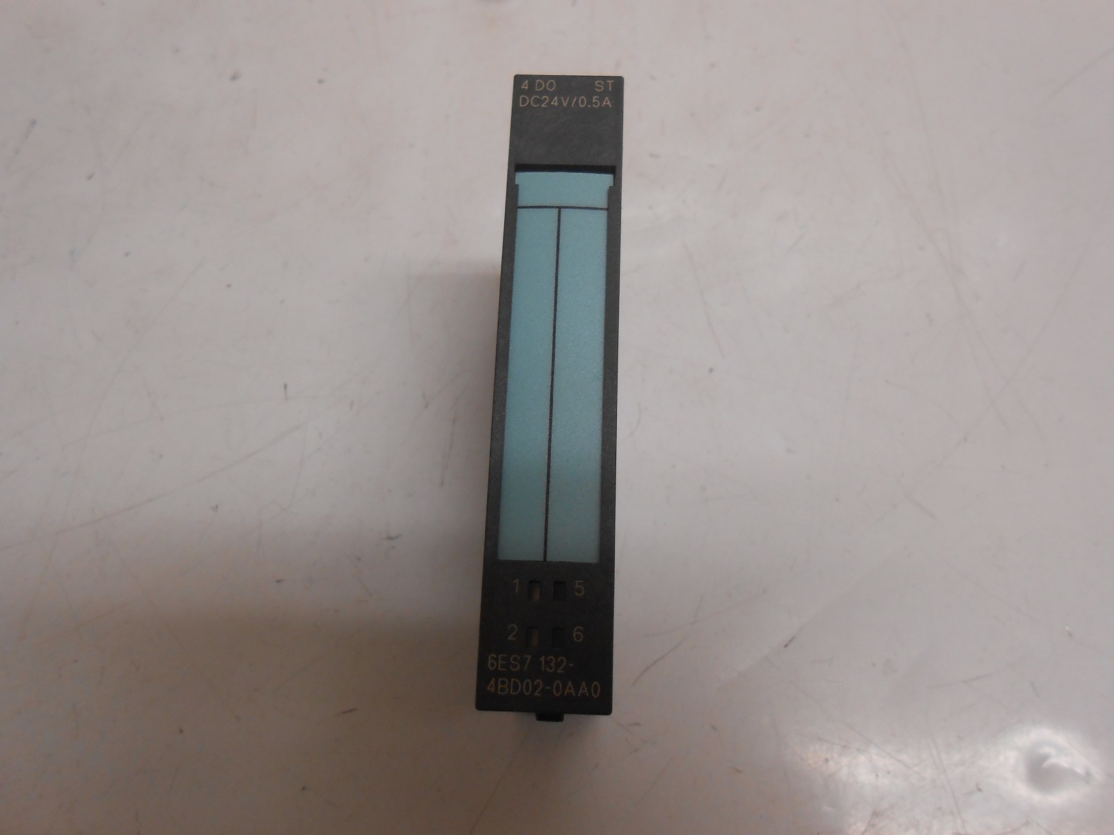 NEW SIEMENS 6ES7-132-4BD02-0AB0 4PT DIGITAL I/O MODULE