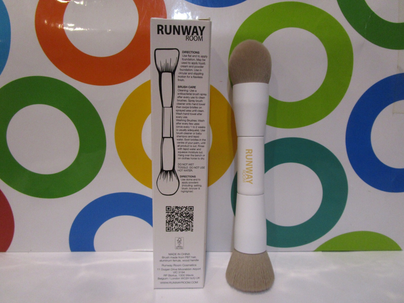 RUNWAY ROOM ~ FACE WAND BRUSH ~ BOXED