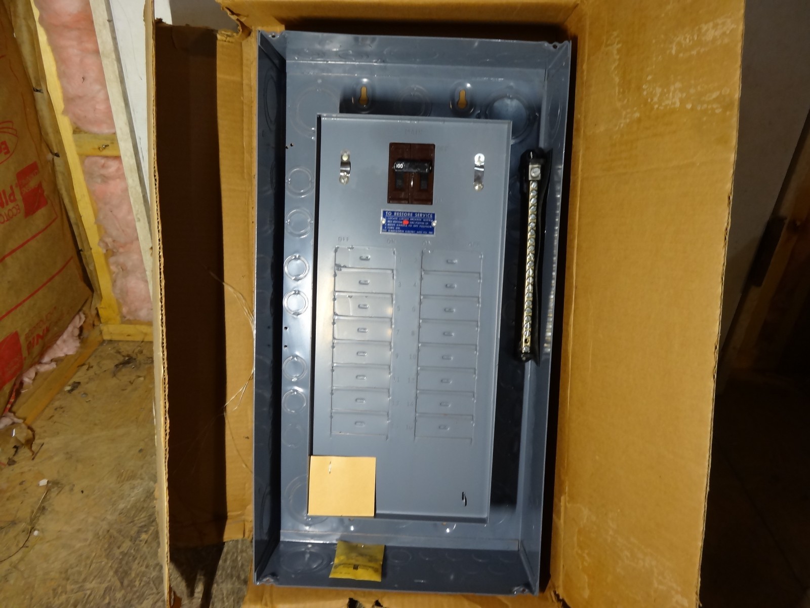 NEW IN BOX Vintage Wadsworth 100 Amp MAIN Breaker L100MB16-20F 16 Space W/ Cover