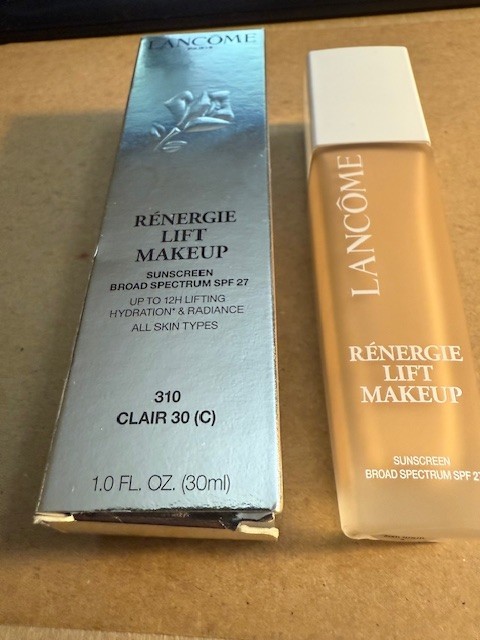 LANCÔME Renergie Lift Makeup Sunscreen SPF 27 310 CLAIR 30 (C) Exp 08/28 NIB