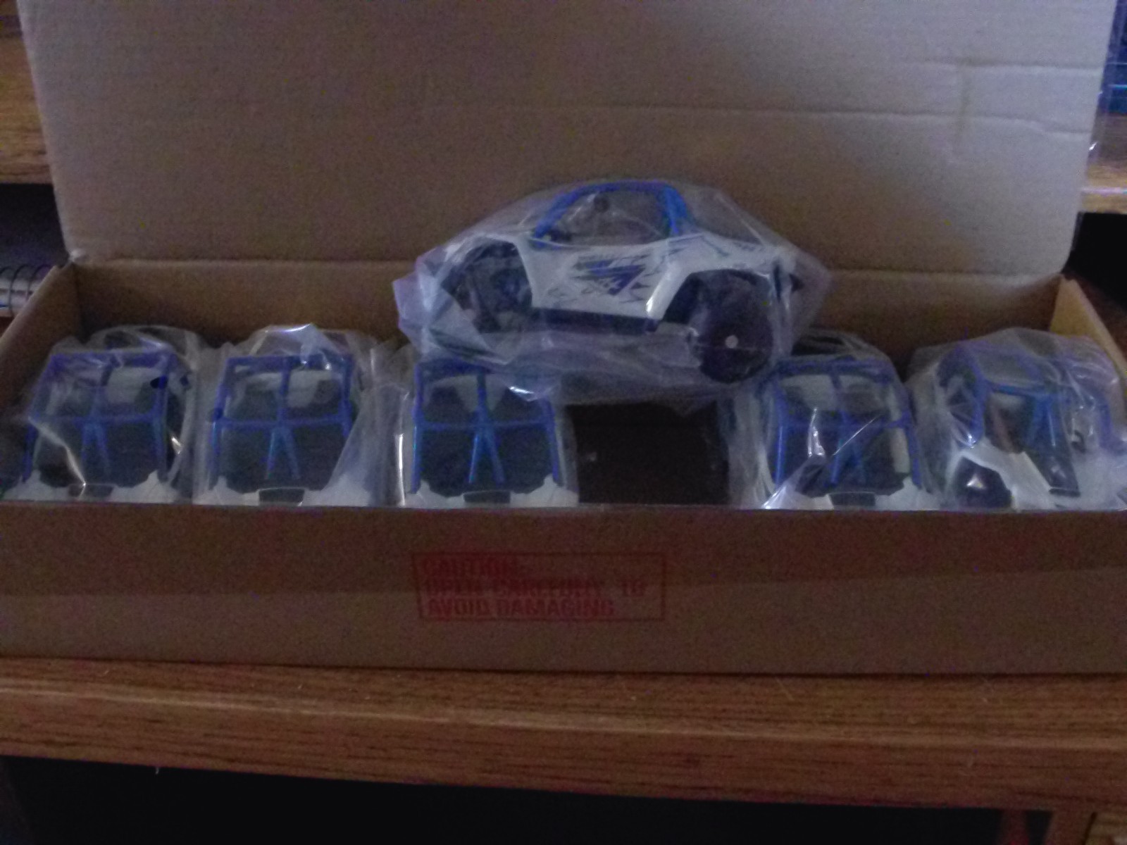 Ertl ARTIC CAT SIDE BY SIDE White 1/32 scale Case of 6