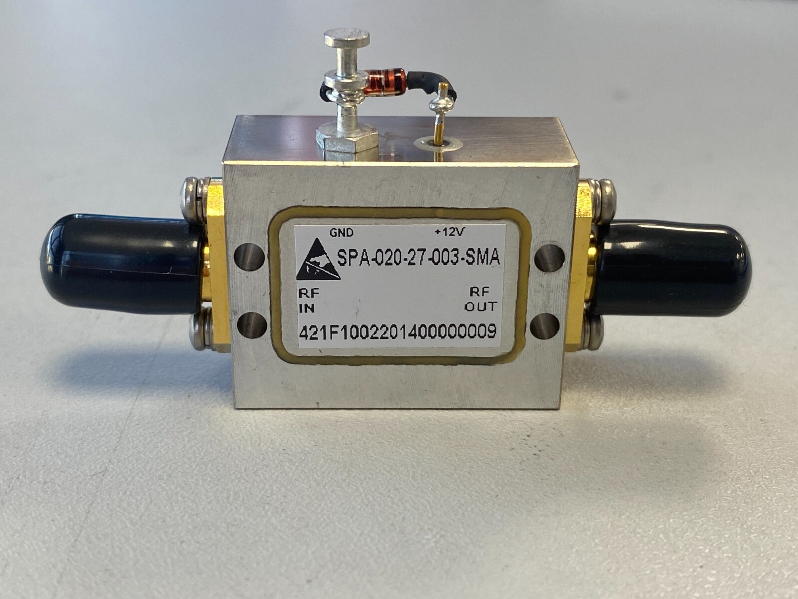 RF AMPLIFIER 0.5-2.5GHz 30db 27dbm 12V 0.2A SPA-020-27-003-SMA