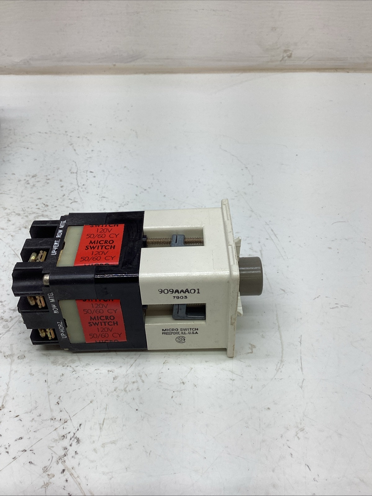 Honeywell Micro Switch 909AAA01 NIB