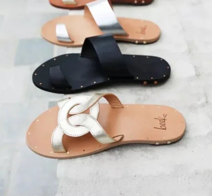 BEEK Batis Flat Sandals Platinum Leather Sz 9