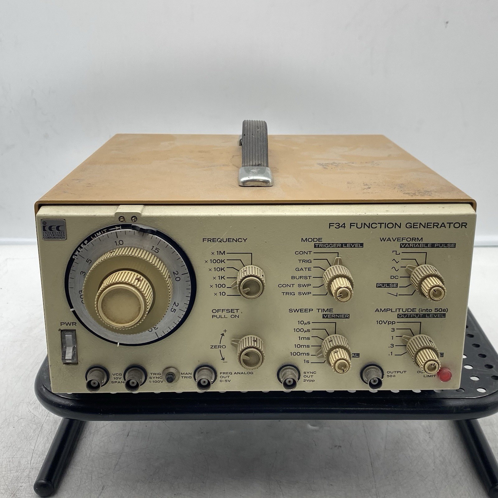 IEC F34 Function Signal Generator PARTS