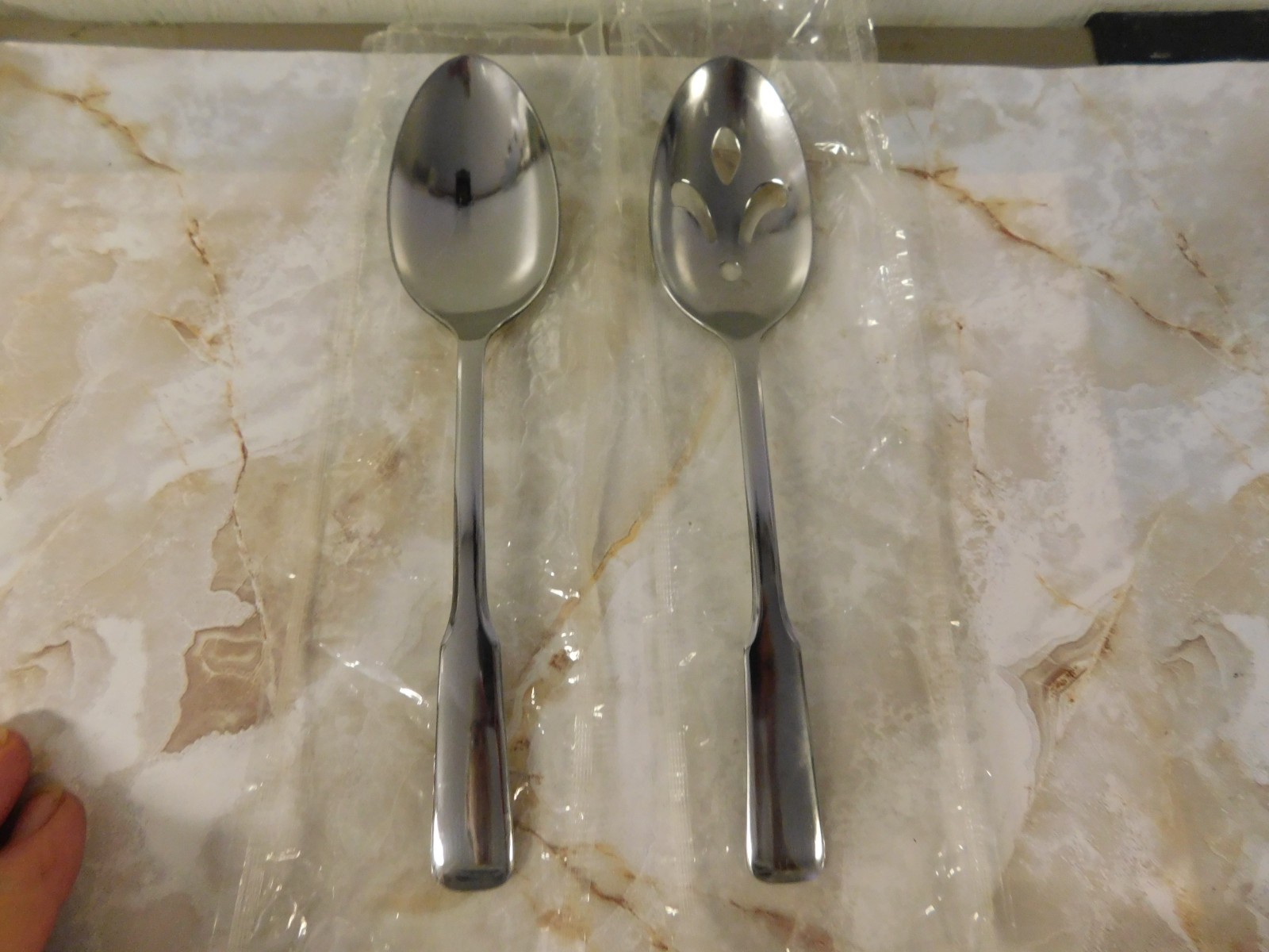 Oneida Ltd Wm Rogers Stainless Flatware FRIENDSHIP pattern Serving Spoons Set