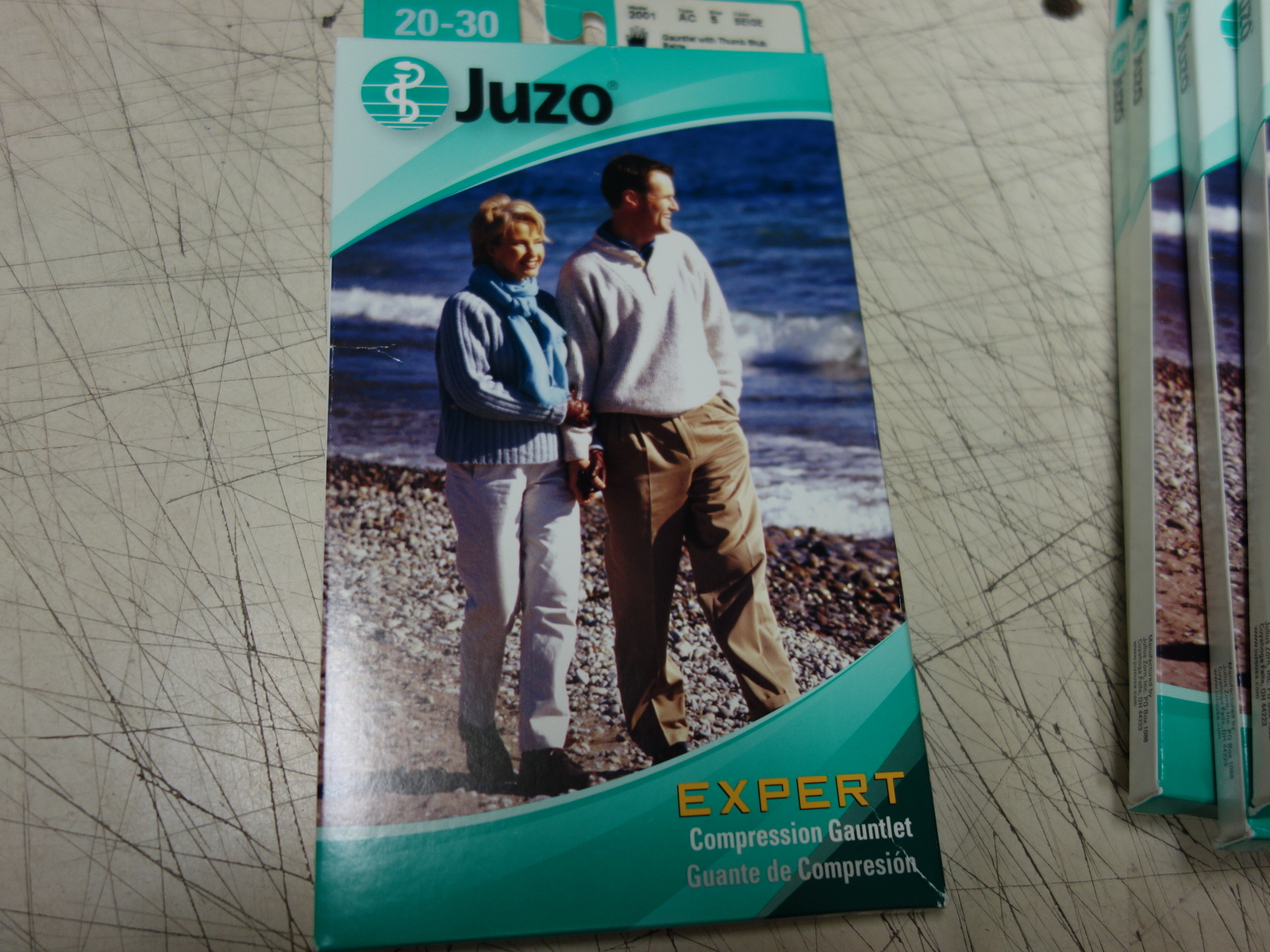 Juzo Expert 3021AC 18-21mmHg Helastic Flat Knit Compression Gauntlet 3021 AC 4