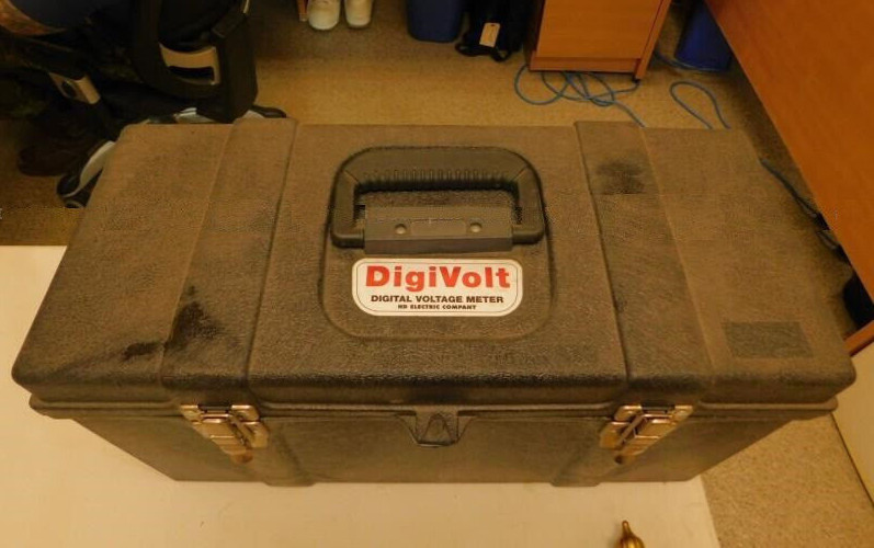 HD Electric DVM Model: DVM-80T In Excellent Condition