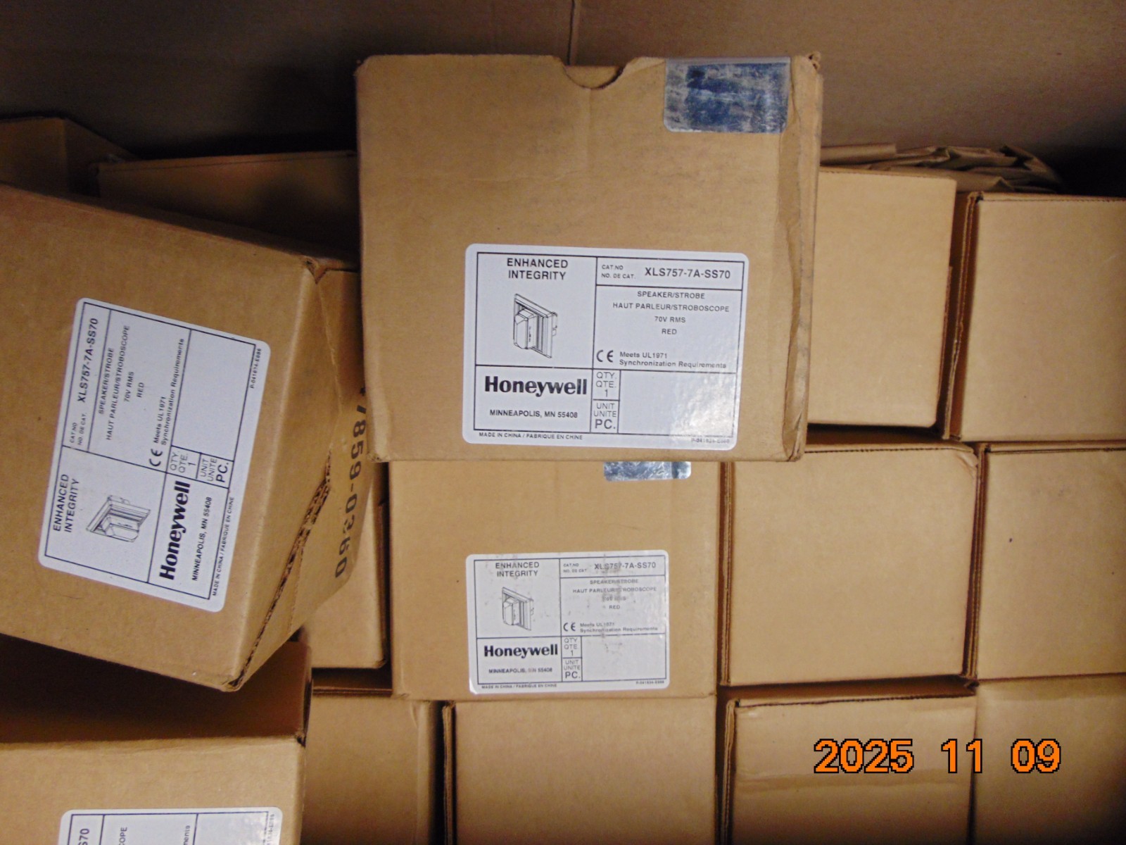 HONEYWELL XLS 757-7A-SS70 SPEAKER/STROBE RED - QUANTITY - FREE SHIPPING