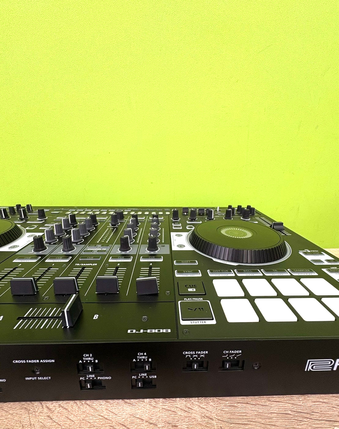 Roland DJ-808 DJ Controller Used Tested