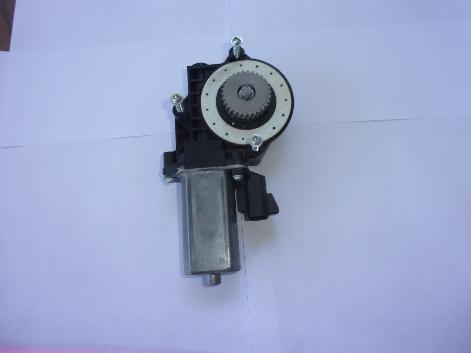 WINDOW LIFT MOTOR  MUNSY CORP   12762R