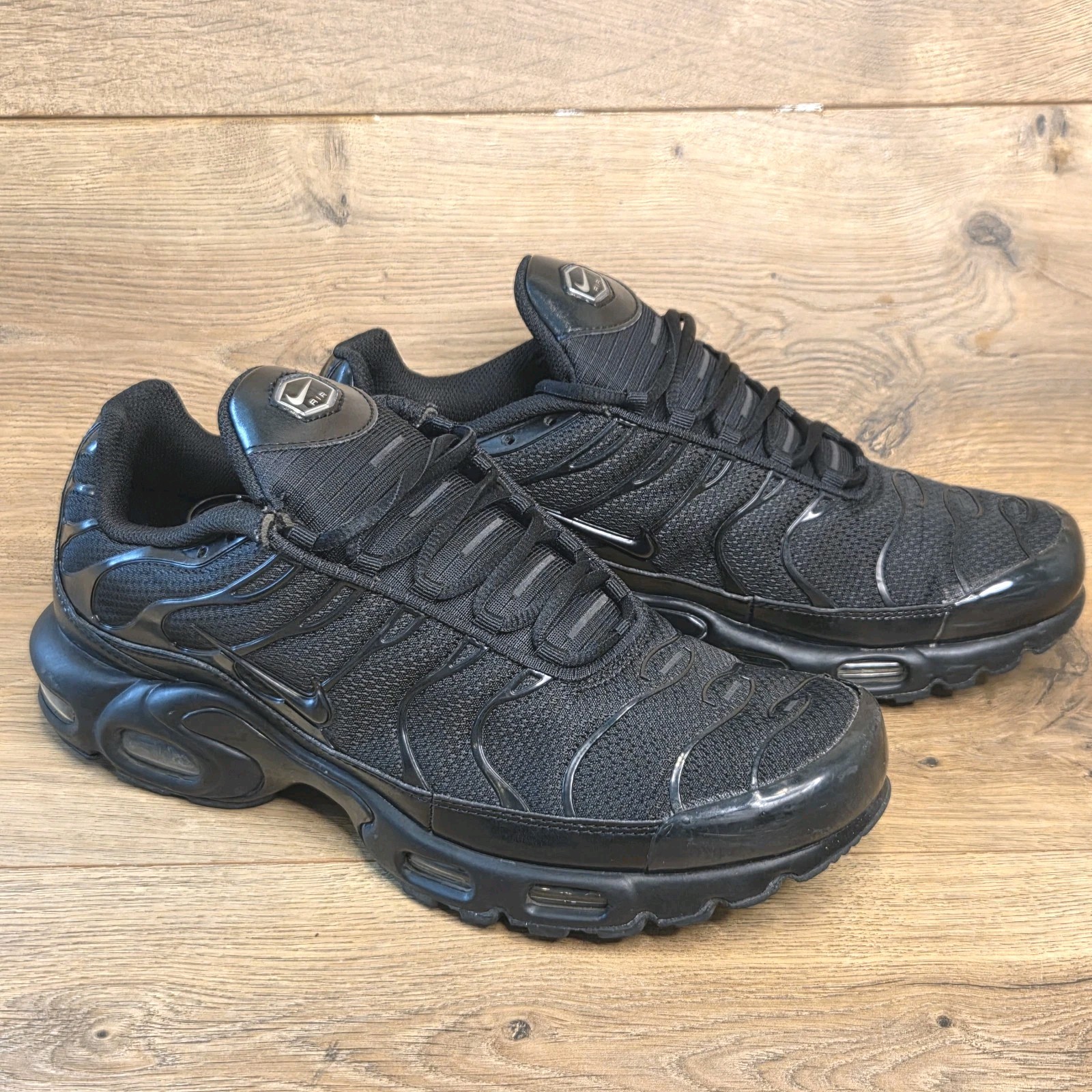 Nike Air Max Plus TN Triple Black Shoes 604133-050 Mens Size 10.5