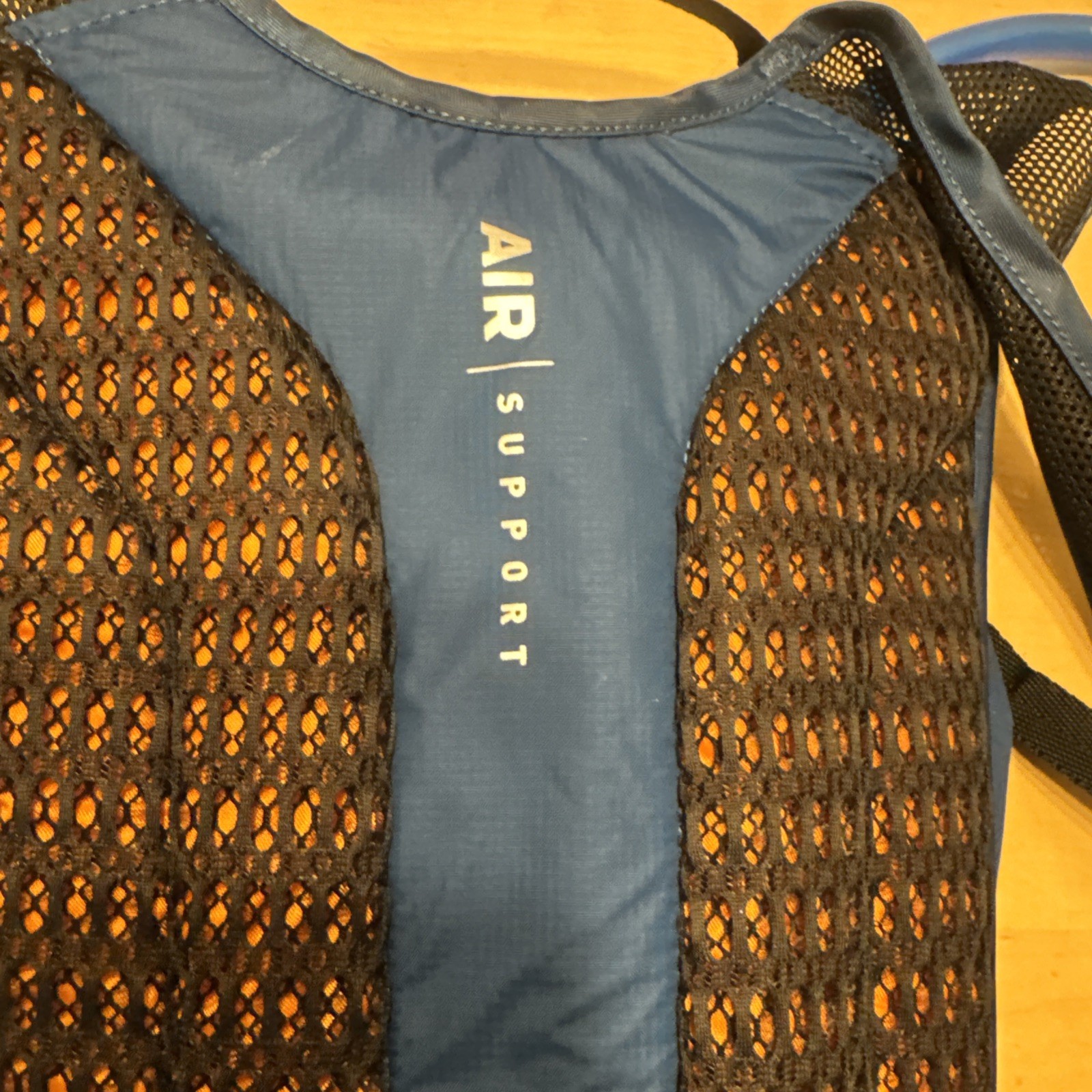 Camelbak 2L / 70 oz Rogue Light Hydration Backpack (Blue)