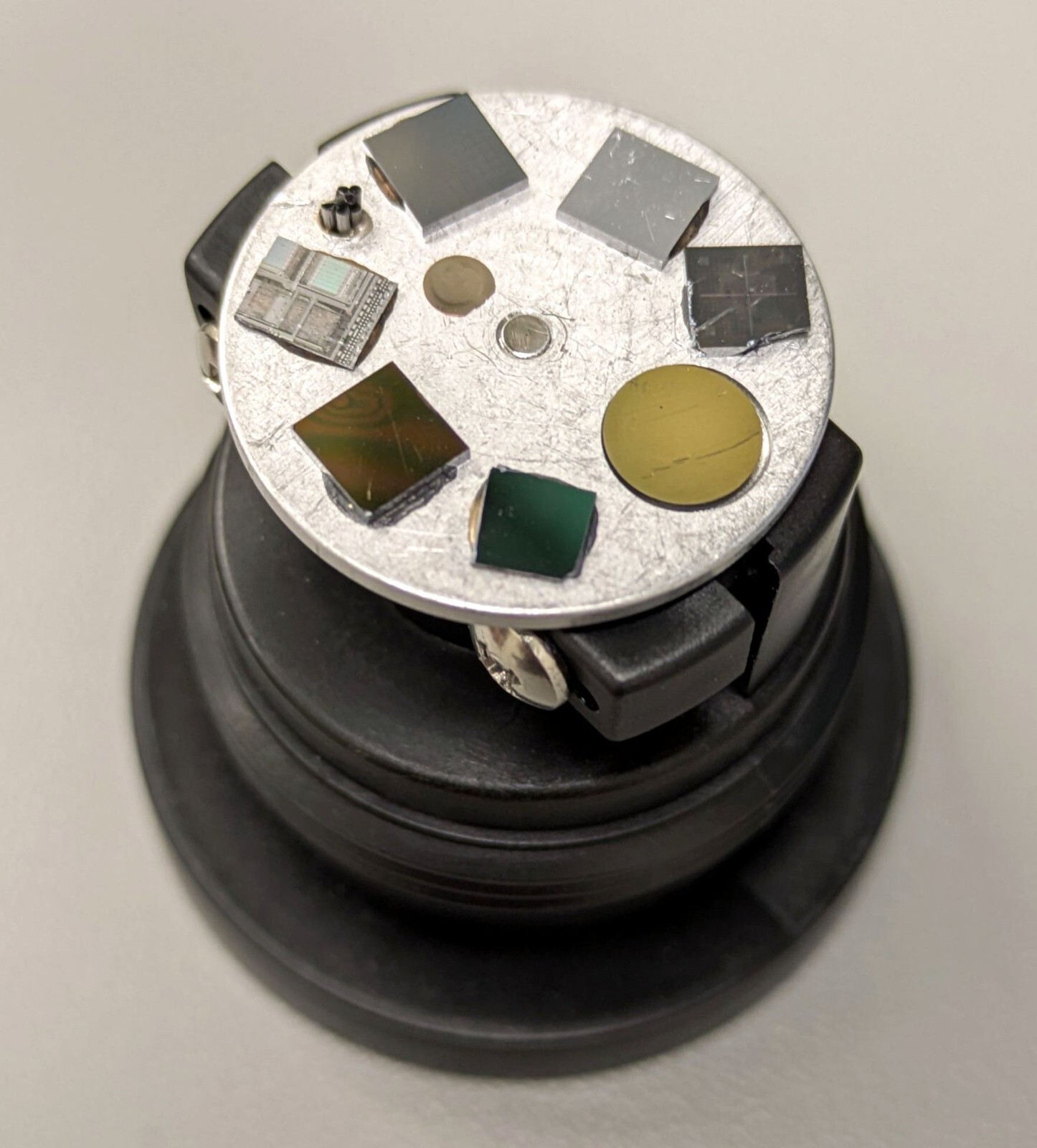 SEM Test Calibration Sample - FEI Part 4022 262 37681 System Test