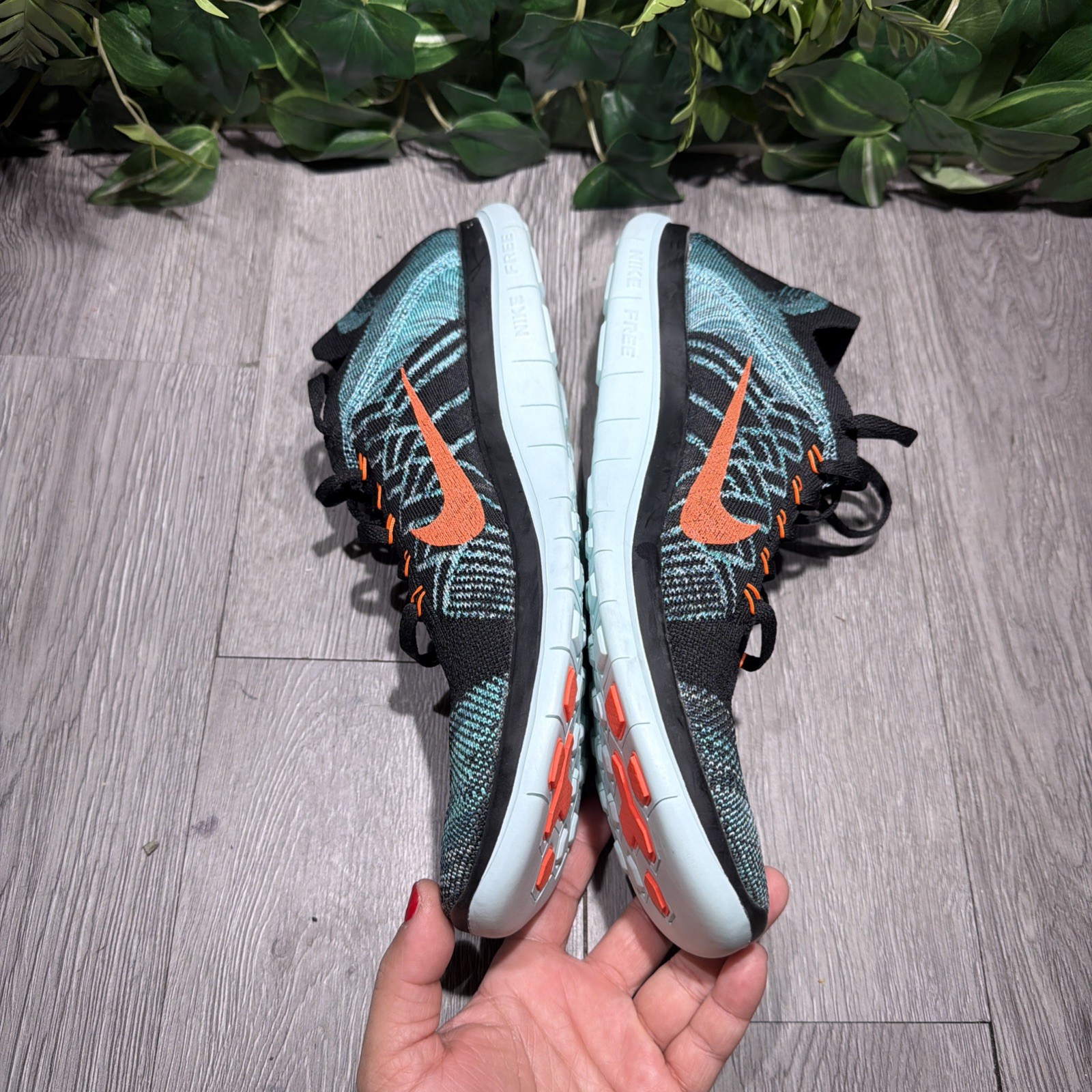 New Unworn Nike Free 4.0 Flyknit Black Orange Hyper Jade 717075-002 Size 12