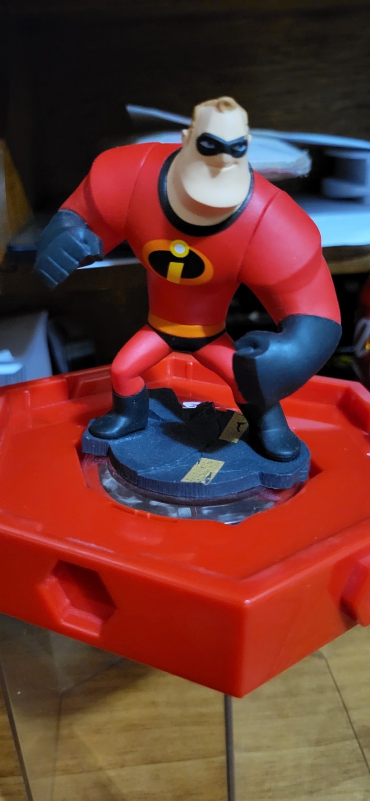 Disney Infinity The Incredibles Mr. Incredibles As-is Game Piece Preowned