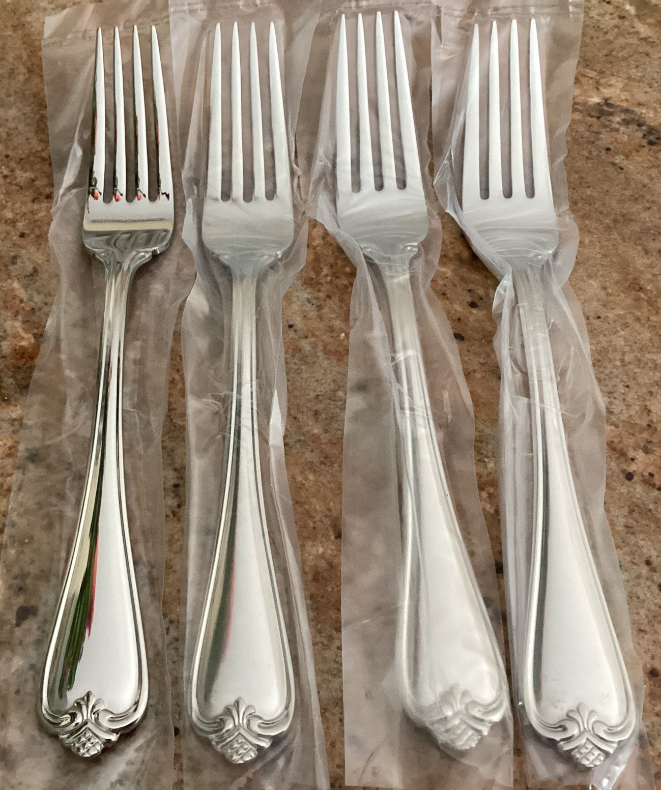 Reed & Barton ROSECLIFF 4 Dinner Forks Unused Stainless 18/10 China Flatware 8"
