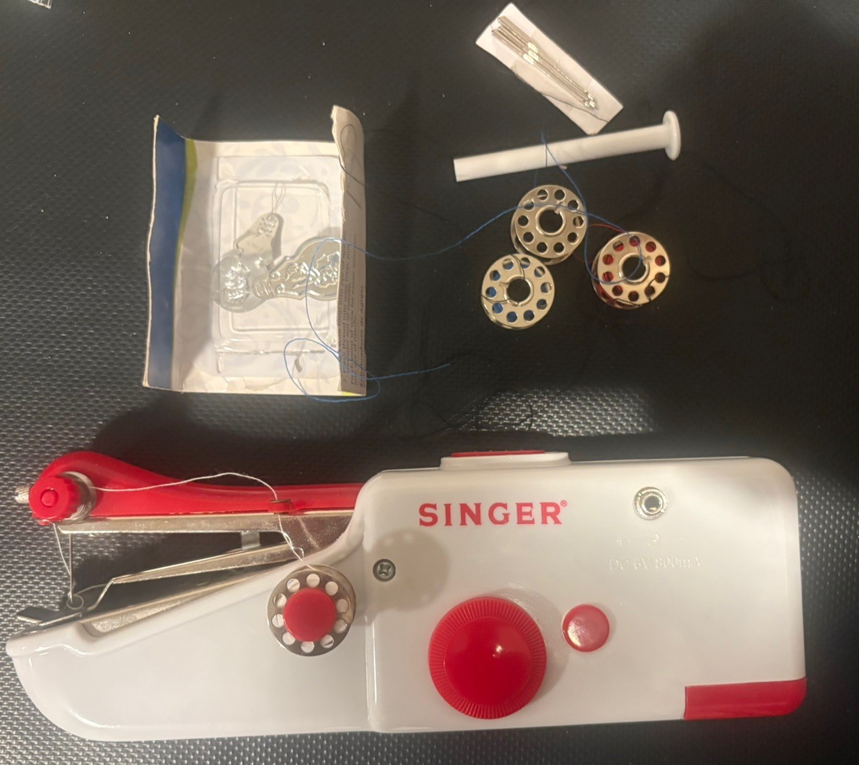 Stitch Sew Quick by Singer Hand Held - tested/working. with thread/accessories