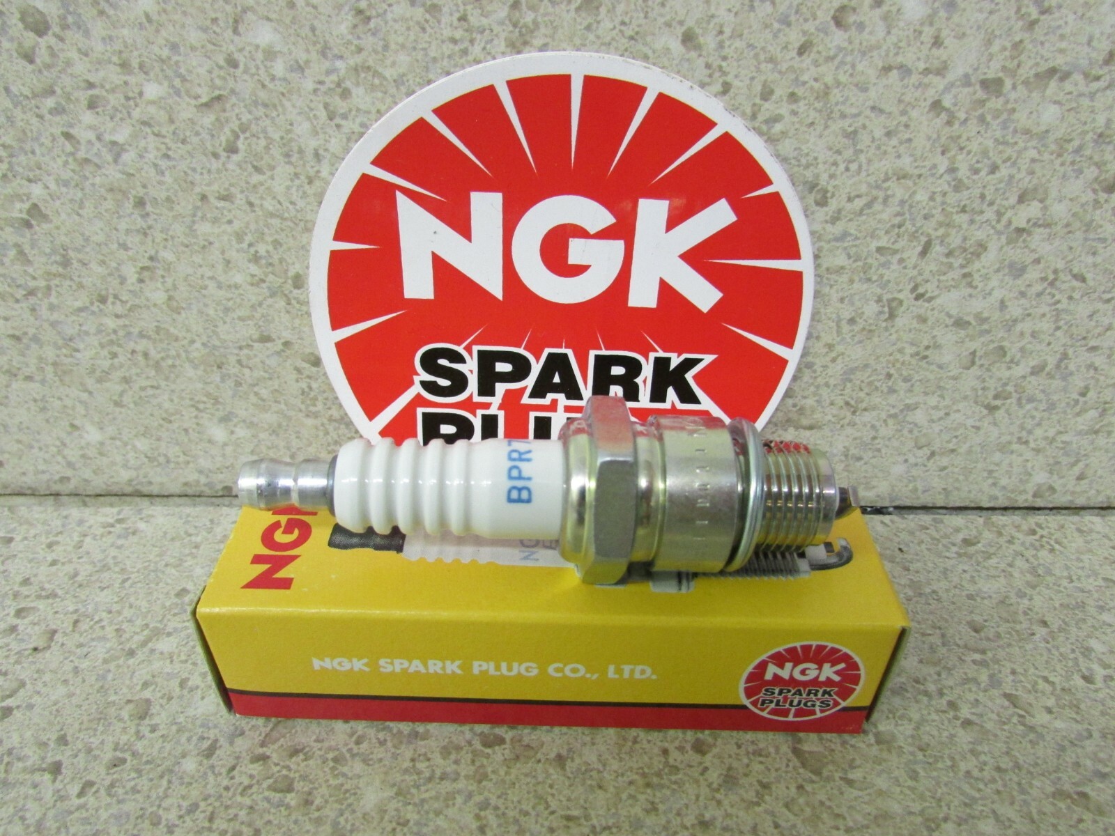 NEW 02-11 YAMAHA YW50 YW 50 ZUMA NGK SPARK PLUG BPR7HS