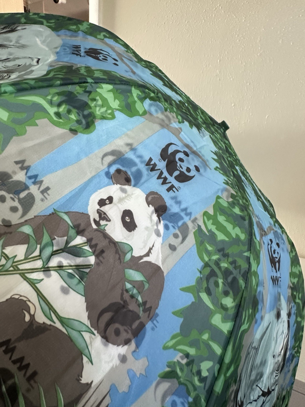 World Wildlife Foundation WWF UMBRELLA Panda Tiger Elephant RhinoCollapsible 16"