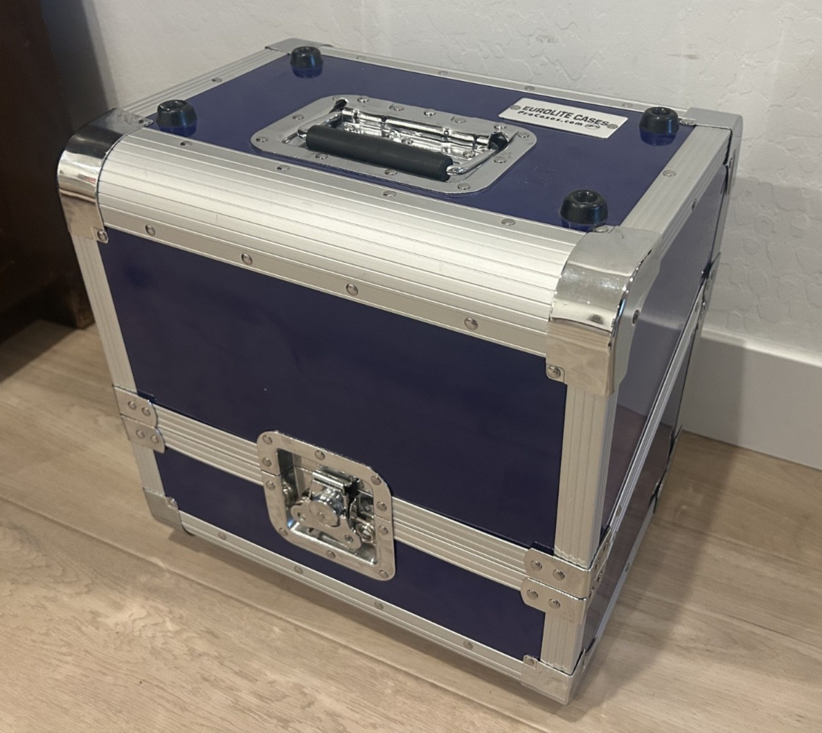 Eurolite Blue Vinyl Case With Vinyl Dividers 15" x 10.5" x 14" - Free Shipping
