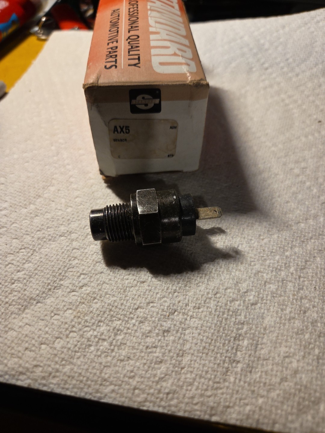 Standard AX5 New Engine Coolant Temperature Sensor, Chrysler, Dodge, Plymouth