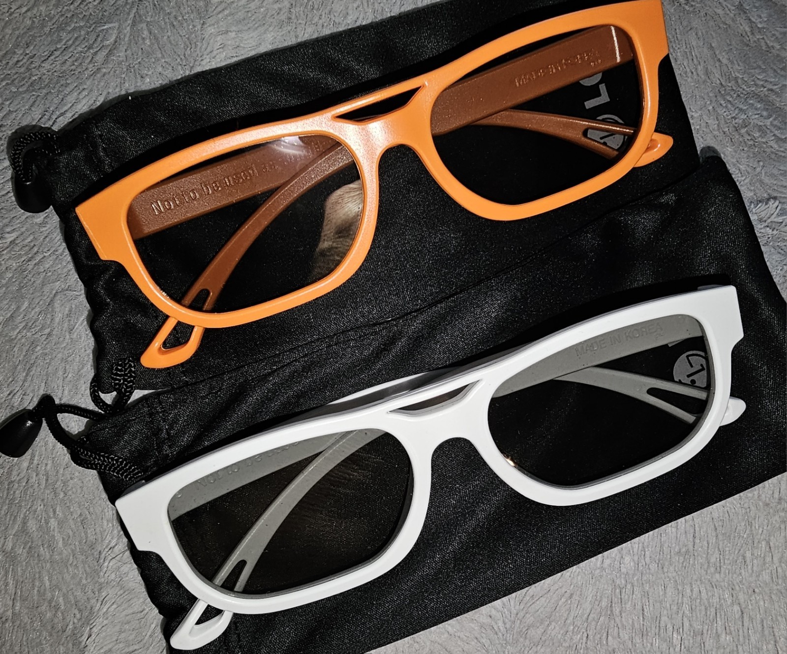 LG Cinema 3D Glasses AG-F210 Pack Of 2 Orange & White W/cloth Covers Movie NEW