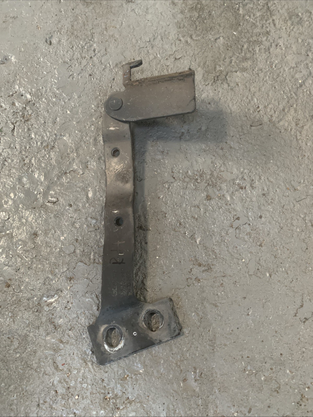 scania R Grill Hinge  Bonnet Hinge 1451528 RH