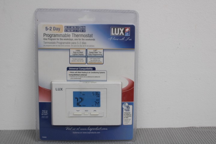 Lux TX500U 5/2 Day Programmable Thermostat White Digital Display New Sealed