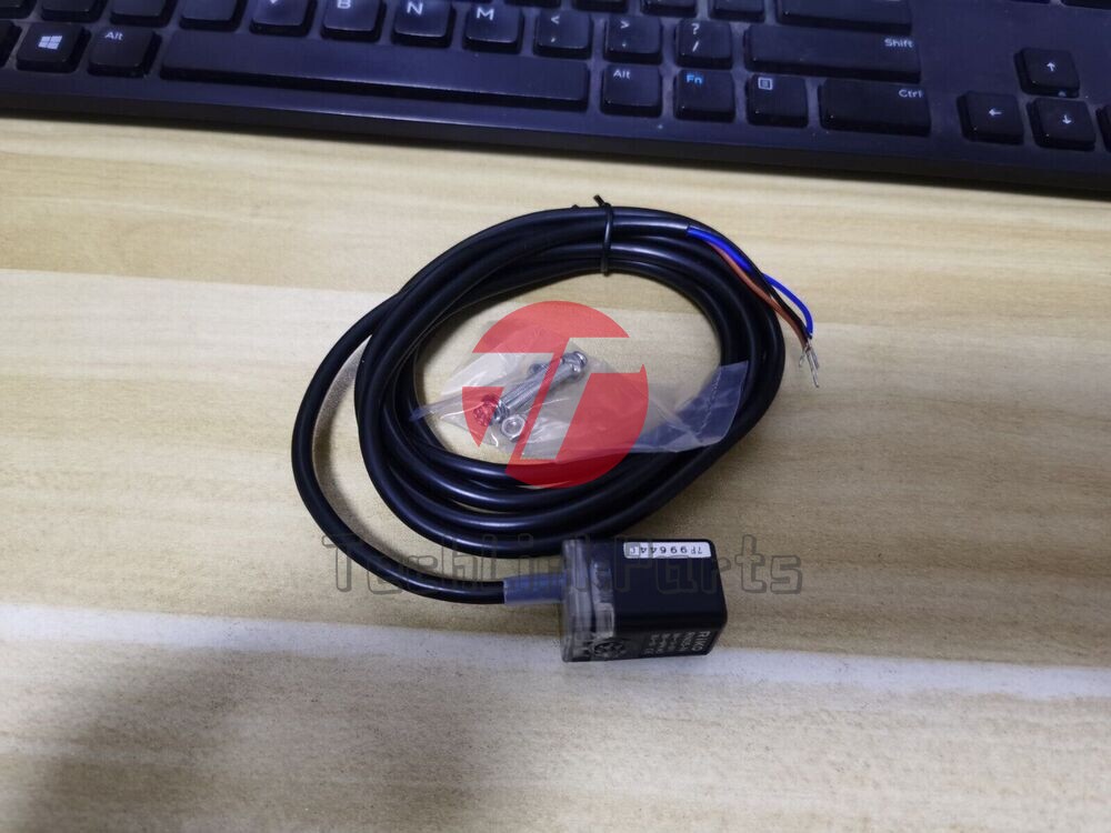 ONE New For Riko RN05-N RN05N Proximity Sensor switch