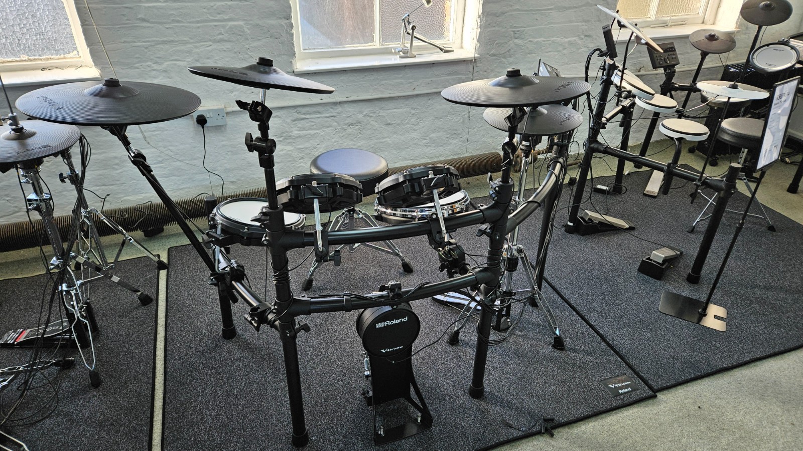 Roland TD-513 V-Drums. Boxed, full Roland UK warranty