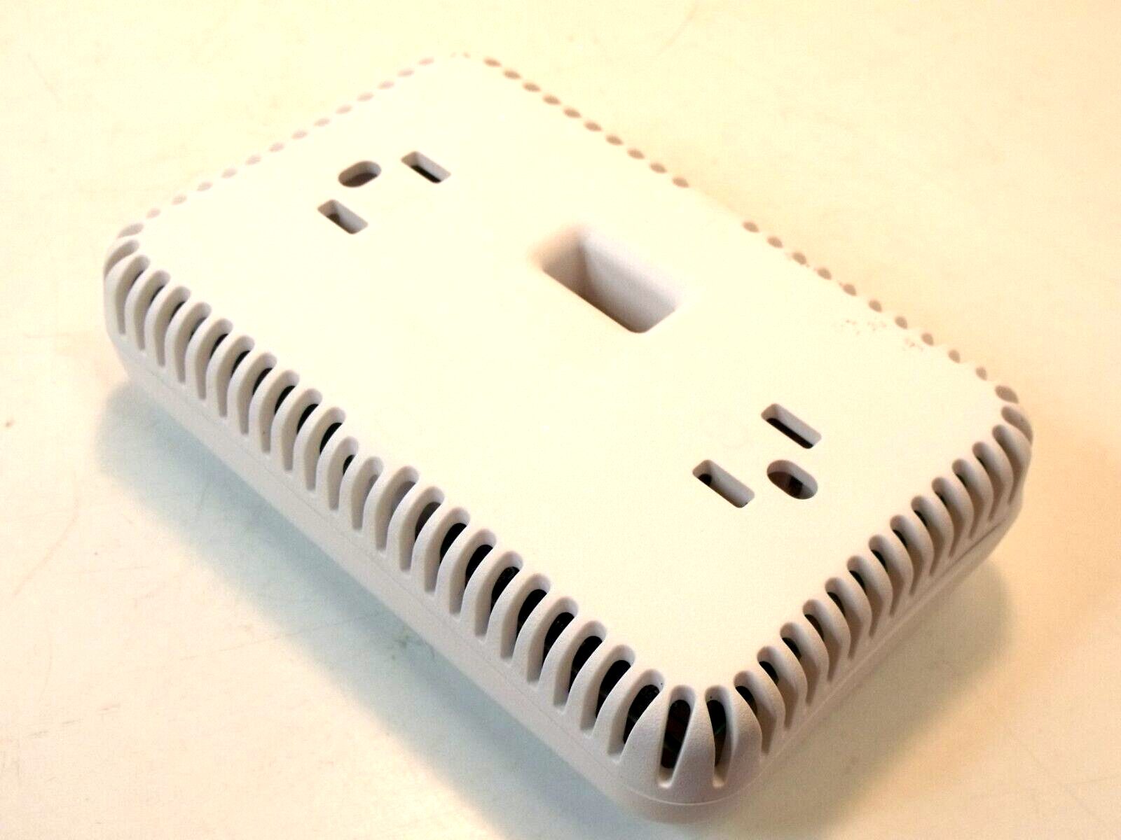 NIB Veris HEW3VSTA Wall Humidity Sensor