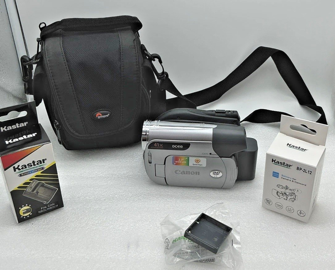 Canon DC410 DVD Camcorder with 41x Optical Zoom New Battery & Charger W/Case!!!!