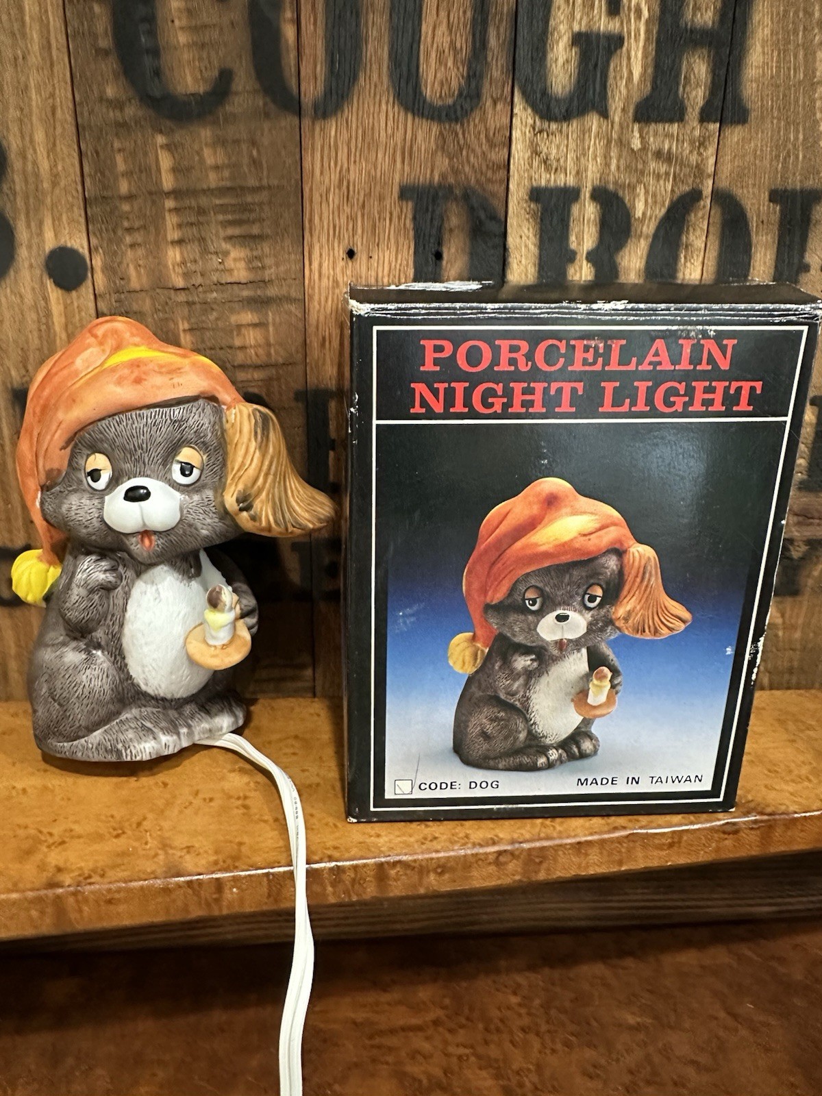 VTG. Night Light Ceramic Piece With Original Box