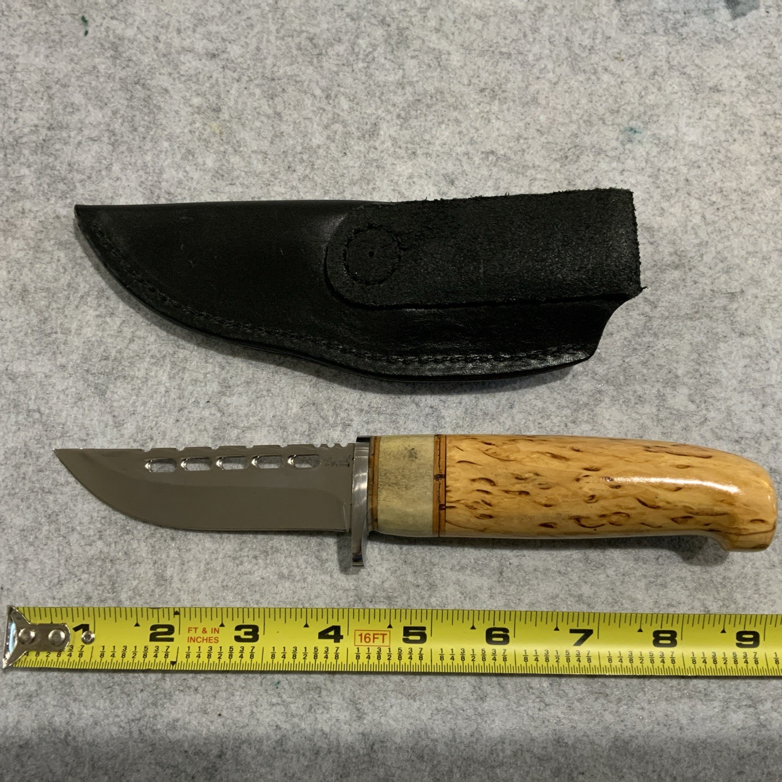 Caribou Creek Knives 9” Fixed Blade Knife W/ Leather Sheath Perfect
